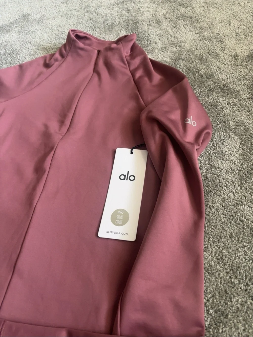 NWT Alo Yoga Airlift Winter Warm 1/4 Zip Long Sleeve Burgundy Truffle XS